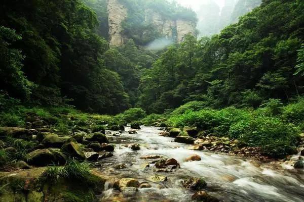 百年老站花式迎客,哈尔滨把交响乐搬进火车站